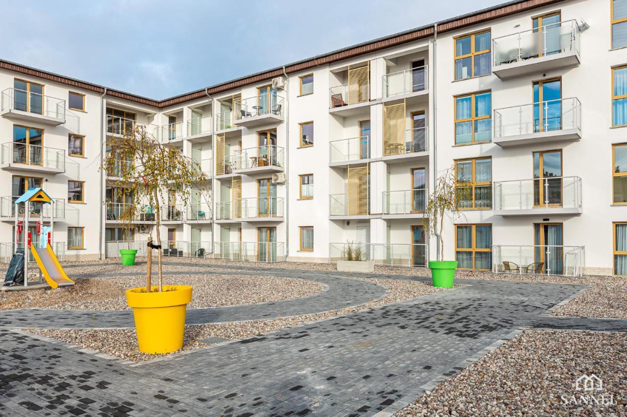 Apartament Lazure Przy Lesie-Sloneczne Tarasy Dziwnowek-Sannel Apartments For Rent Екстер'єр фото